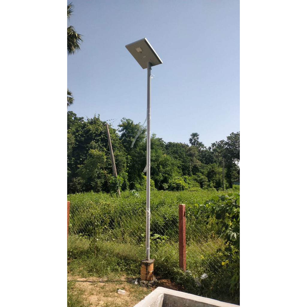 all-in-one-solar-street-light-24-watt-insallation-image