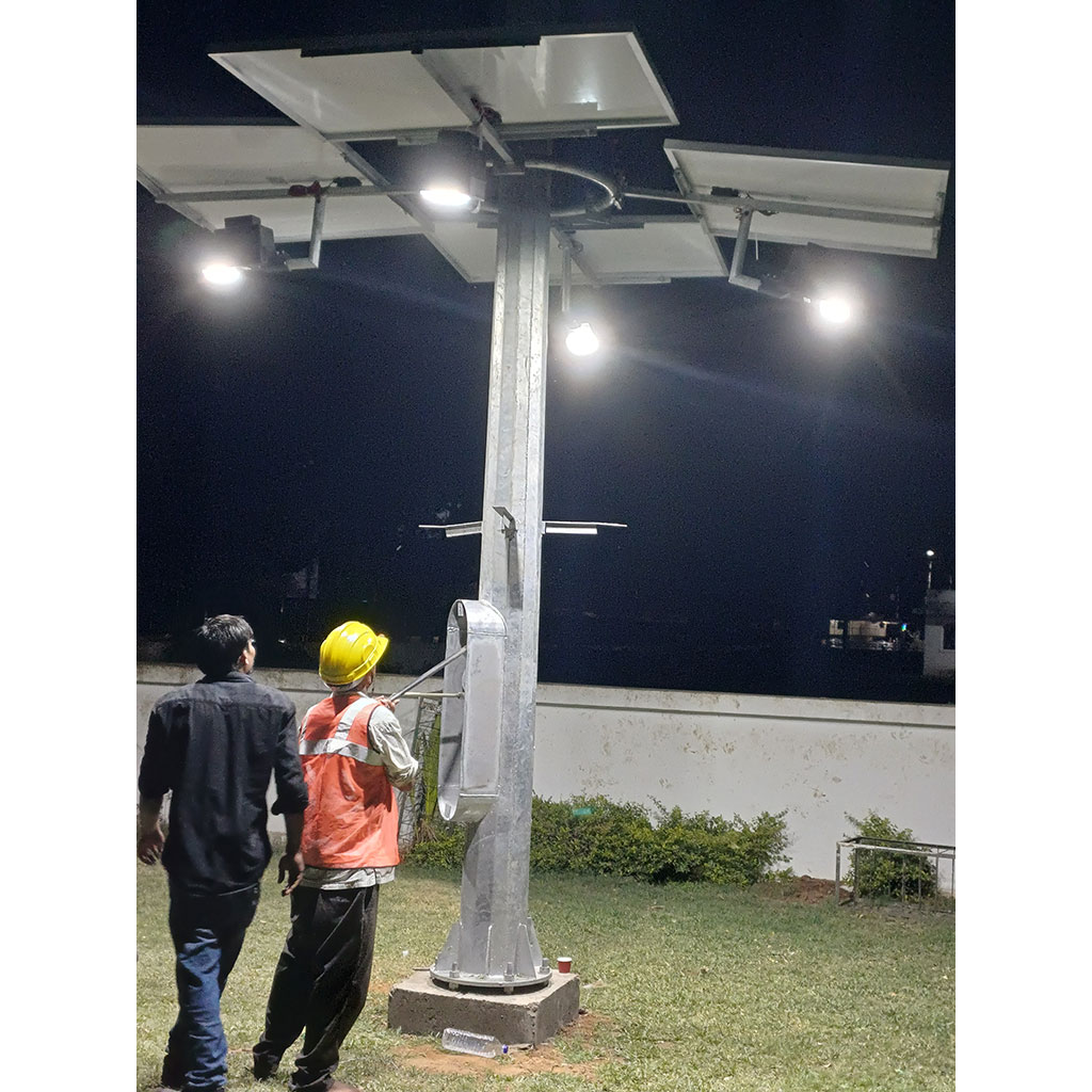 solar-high-mast-two-in-one-70watt-x-4-erection